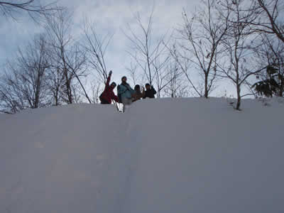 雪の滑り台