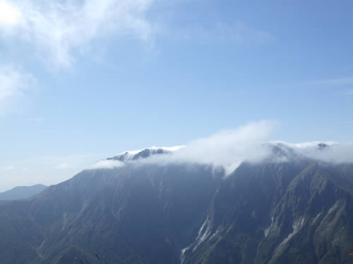 谷川岳の滝雲