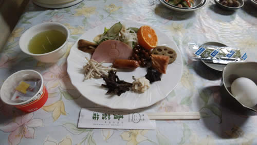 朝食