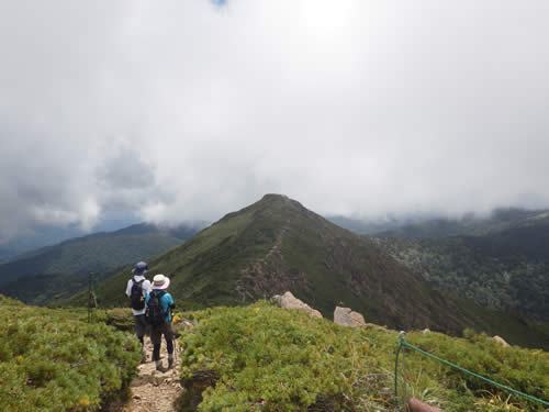 尾瀬至仏山