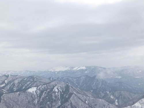 至仏山
