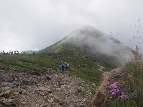 至仏山